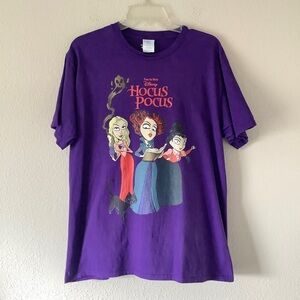 DISNEY Hocus Pocus T-Shirt L Witchy Crewneck Purple Short Sleeve Halloween